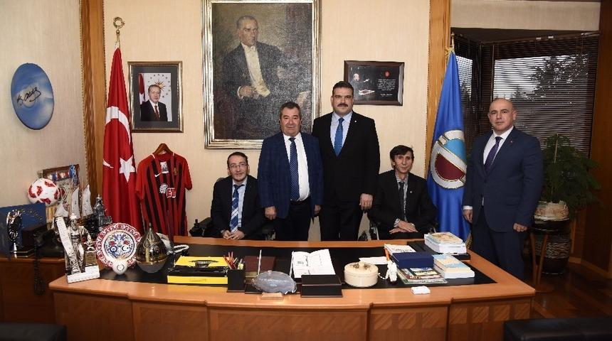 Rekt&ouml;r &Ccedil;omaklı&rsquo;ya ziyaretler