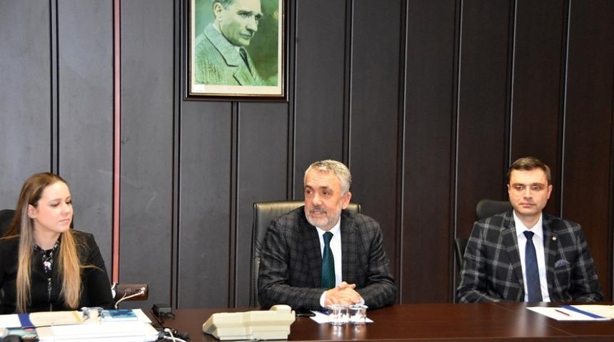 Rekt&ouml;r Bilgi&ccedil;: &ldquo;Hedefe ulaşmak i&ccedil;in her yol mubah anlayışı insanı yoldan &ccedil;ıkarıyor&rdquo;