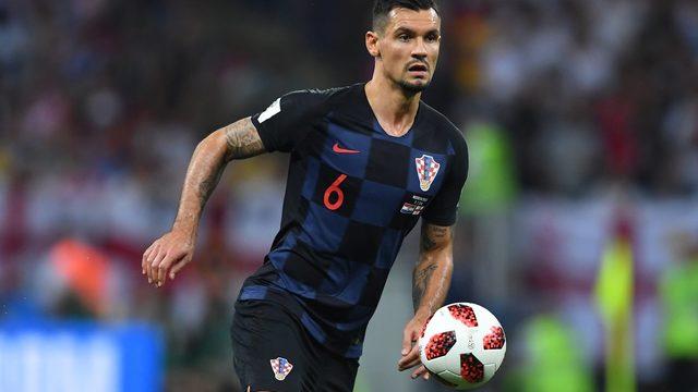 UEFA'dan Dejan Lovren'e hakaret cezası