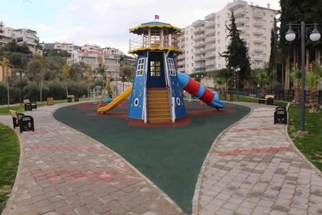 Kuşadası Belediyesinden 4 yılda 25 yeni park