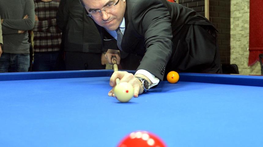 Vali Memiş'in bilardo ilgisi