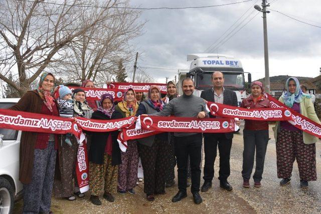 Alaşehir Belediyesi’nden Delemenler Mahallesine kilit parke taşı