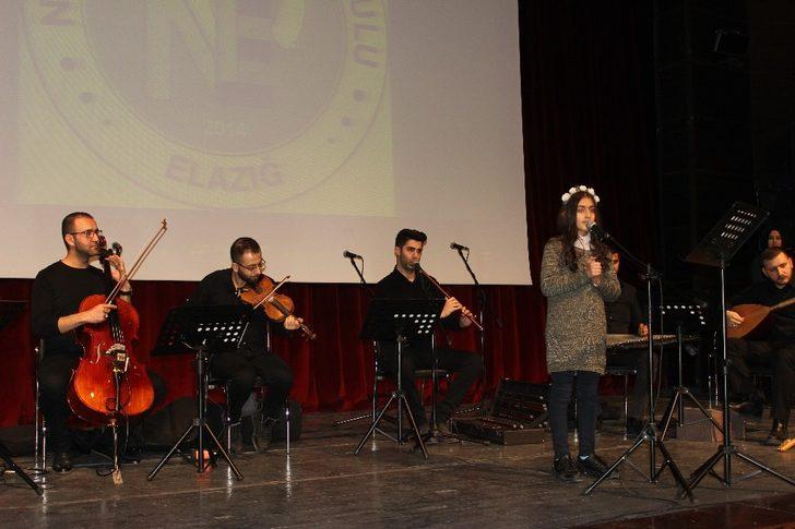 Öğrencilerden söyledikleri türkülerle eğlendirdi G1