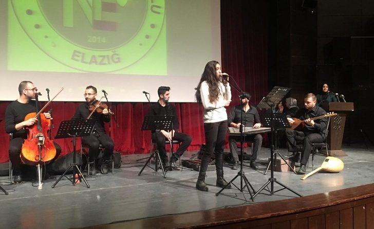 Öğrencilerden söyledikleri türkülerle eğlendirdi G3