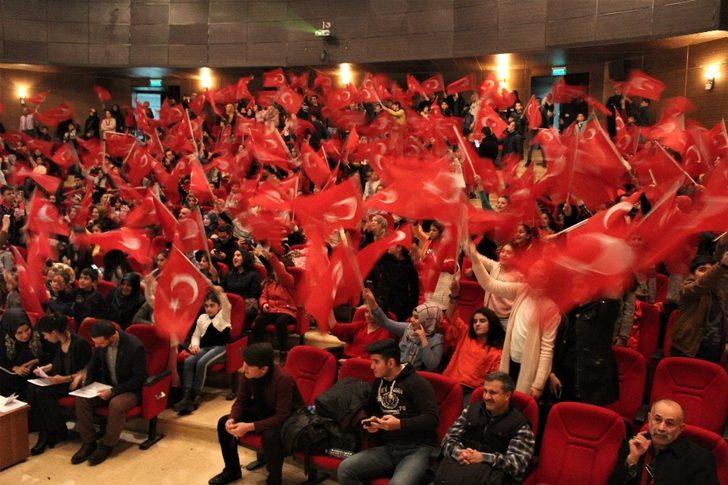 Öğrencilerden söyledikleri türkülerle eğlendirdi G4