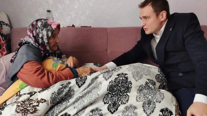 G&uuml;ny&uuml;z&uuml; Kaymakamı Koşansu&rsquo;dan yaşlılara ziyaret