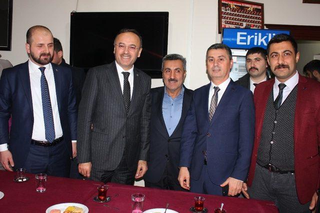 Gölbaşı’daki MHP Belediye Başkan Adayı Ramazan Şimşek: “Gönüllere gireceğiz”