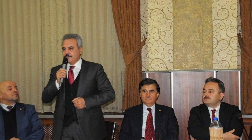 AK Parti, Mahalle ve K&ouml;y Muhtarlarının dertlerini dinledi