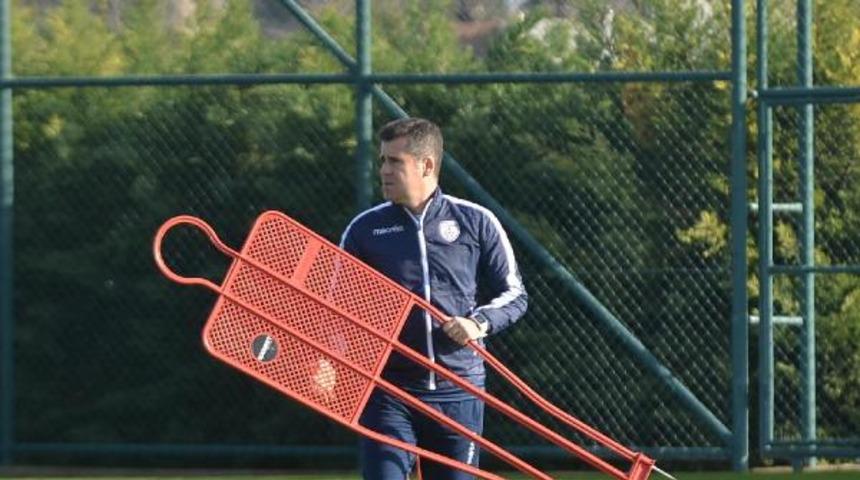 H&uuml;seyin Eroğlu: 26 puanın &uuml;zerine en az 35 puan daha koymalıyız