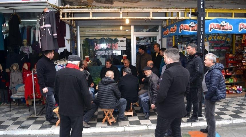 Esnaflardan başkana teşekk&uuml;r plaketi