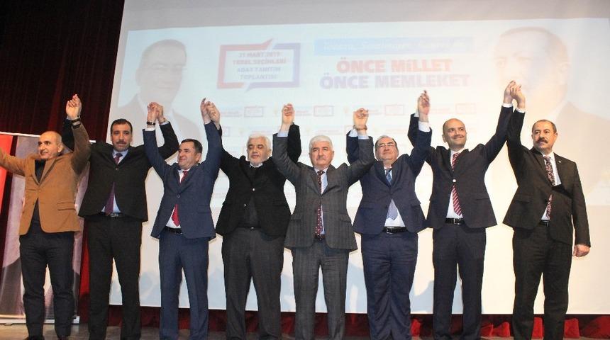 AK Parti Belediye Başkan adaylarını tanıttı