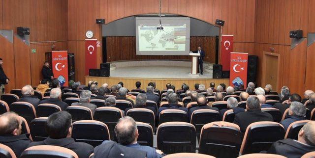 Vali Elban, uyuşturucu ile mücadele seminerine katıldı