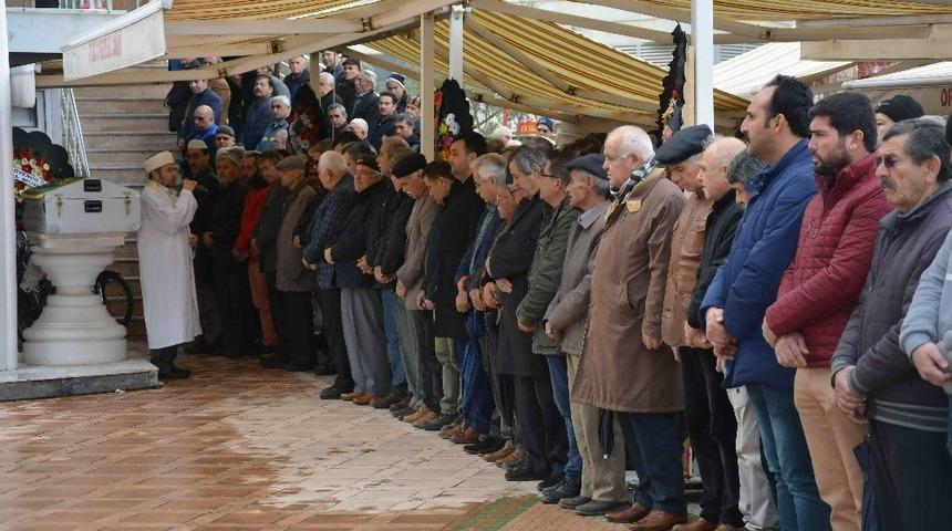 Ortaca’nın eski belediye başkanlarından Sadık Yalılı son yolculuğuna dualarla uğurlandı