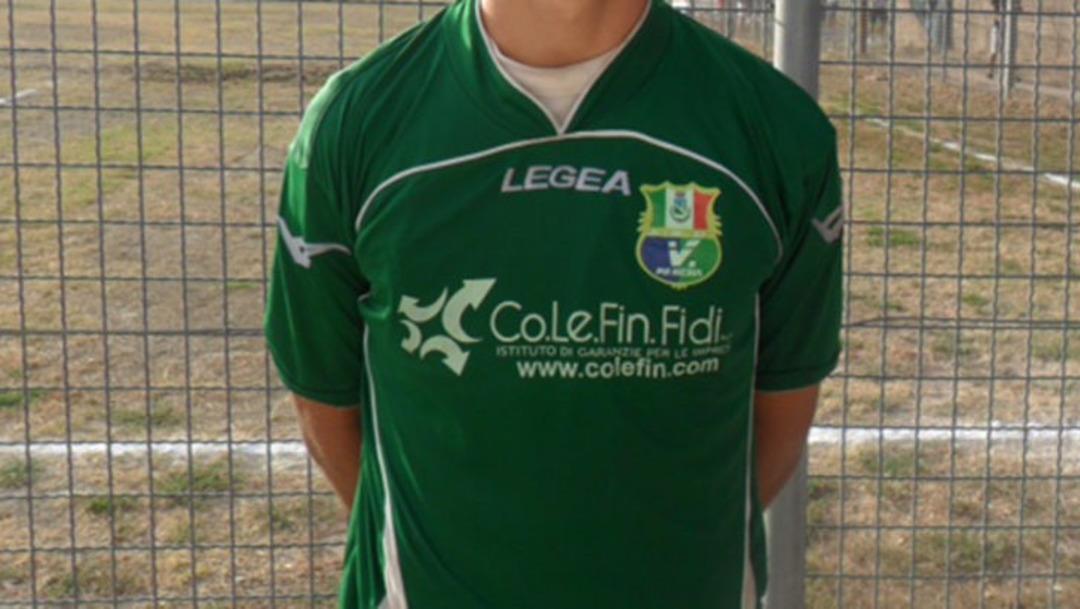 Futbolu bırakıp porno yıldızı oldu