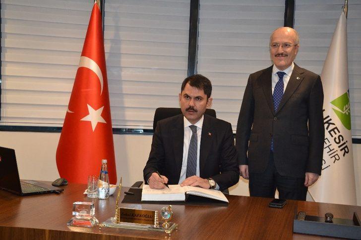 Bakan Kurum Balıkesir Büyükşehir Belediyesini ziyaret etti G2