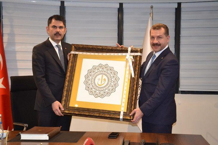 Bakan Kurum Balıkesir Büyükşehir Belediyesini ziyaret etti G4