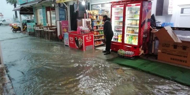 Kuşadası göle döndü G4