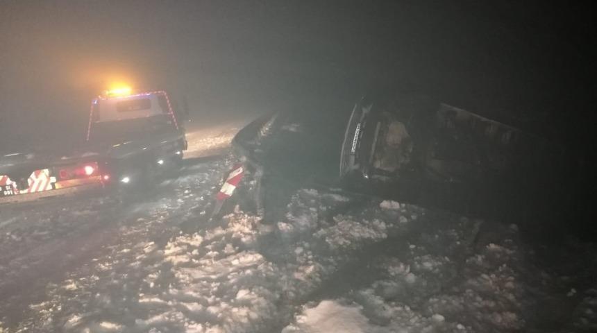 Kar yağışı kazaları beraberinde getirdi