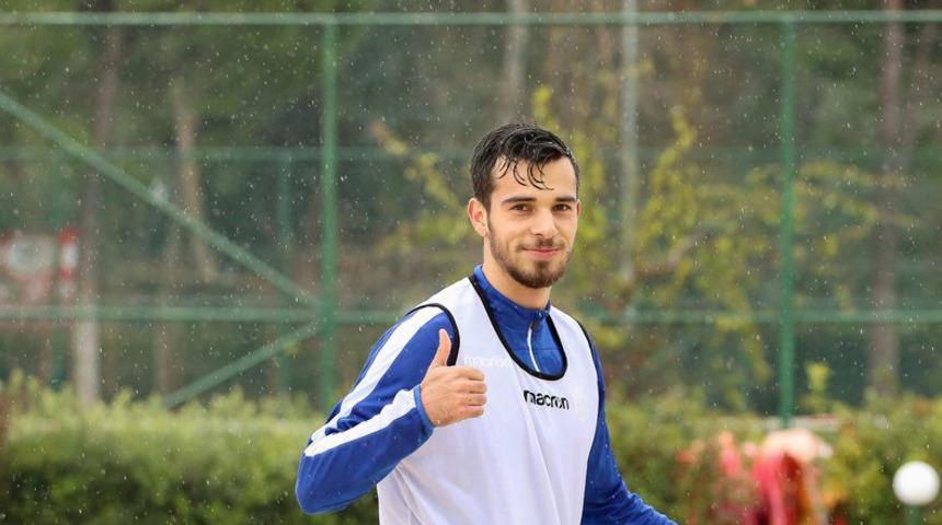 Barış Alıcı: Fenerbah&ccedil;e'ye g&uuml;&ccedil;l&uuml; bir şekilde d&ouml;nmek istiyorum