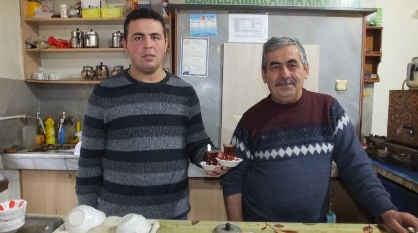 Burhaniye&rsquo;de inşaat ustası, kahvehane işletmecisi oldu