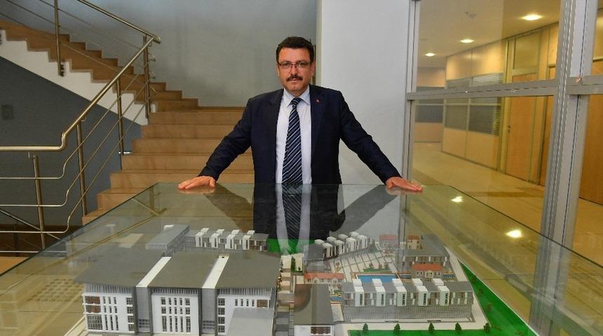 Başkan Gen&ccedil;, se&ccedil;men nakillerini almak isteyen vatandaşları uyardı