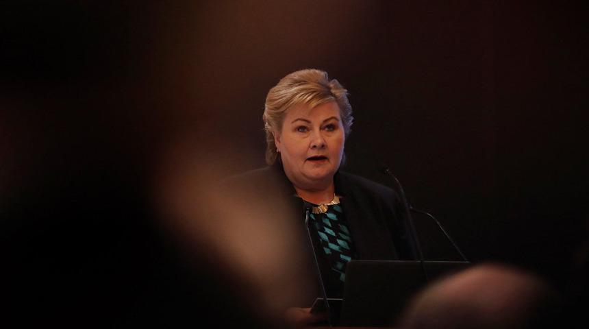 Norveç'te Başbakan'ın 'daha fazla çocuk yapın' çağrısına 'iç çamaşırlı' yanıt