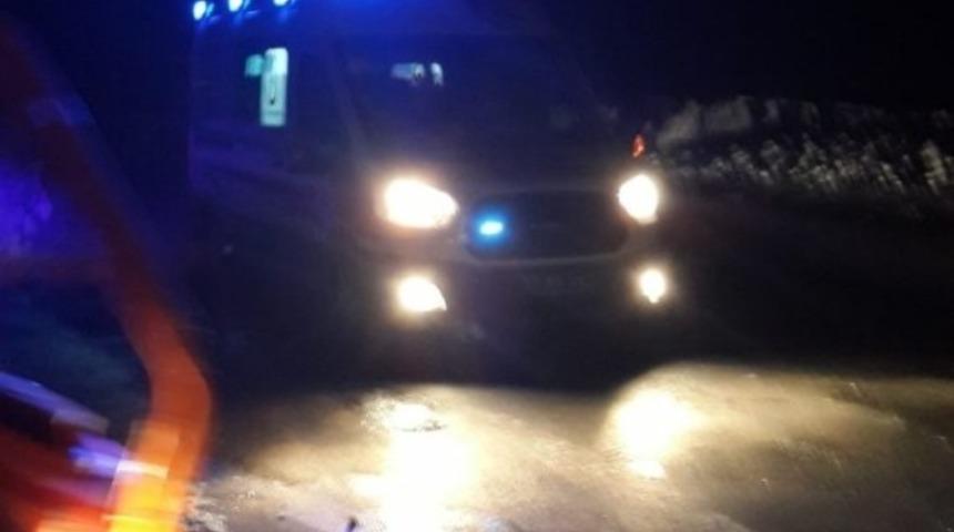 AFAD ekipleri amfibik araçla hasta çocuğu kurtardı