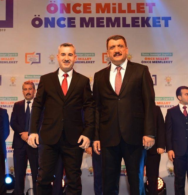 AK Parti Yeşilyurt’ta Mehmet Çınar ile devam kararı aldı