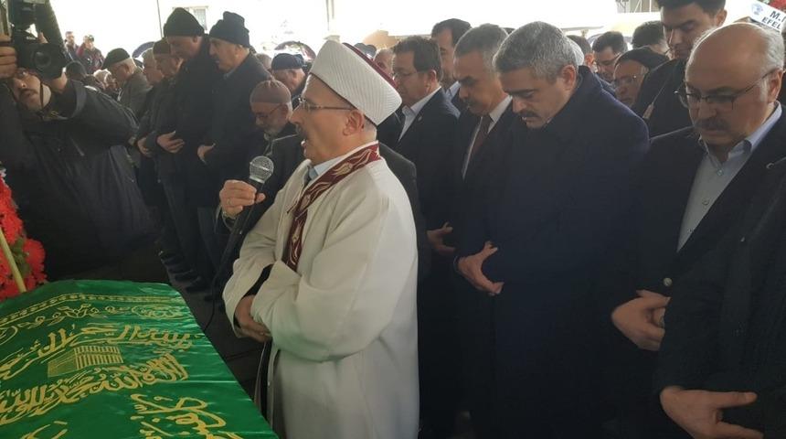 Başkan Alıcık&rsquo;ın kayınpederi toprağa verildi