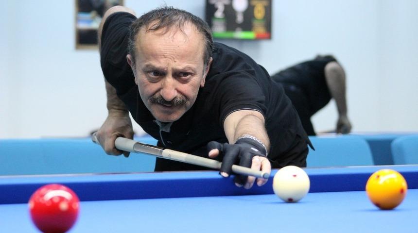 Bilardo il birinciliği başladı