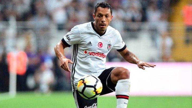 - Adriano’nun gitme yönünde bir talebi olmadı. İnanıyorum ki sezonun ikinci yarısında beklediğimiz performansı gösterecektir.