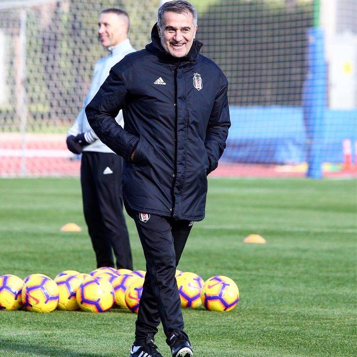 - Biz sadece Şenol Güneş'e ve kamuoyuna niyetimizi belli ettik. Ne bizim, ne hocanın bu konuda kaygısı yok. Hoca lige odaklanmış ve motive olmuş durumda.
