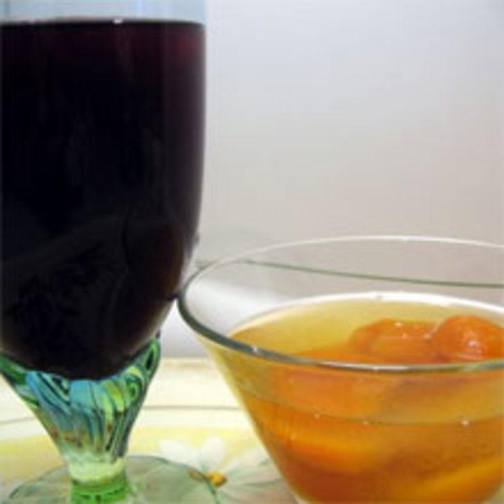 Vişne Şerbeti ve Kayısı Hoşafı