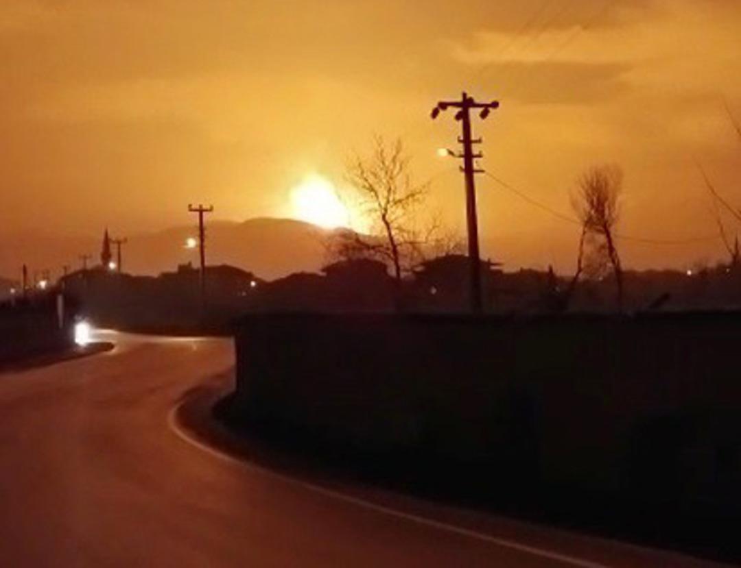 Sakarya'da patlama işte ilk g&ouml;r&uuml;nt&uuml;ler