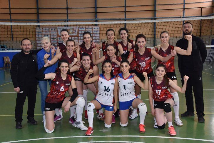İdman Yurdu Spor, Zonguldak DSİ Voleybol Takımını 3-0 mağlup etti G1