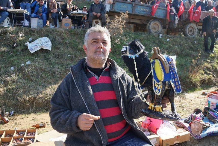 Bu develer güreşmiyor, evleri süslüyor G4