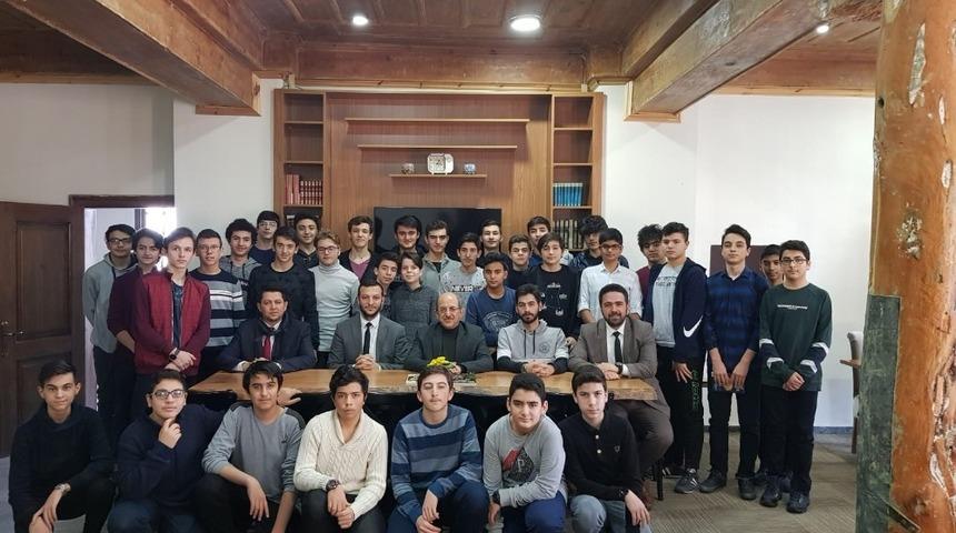 Talas Gençlik Merkezinde tecrübe paylaşımı programları sürüyor