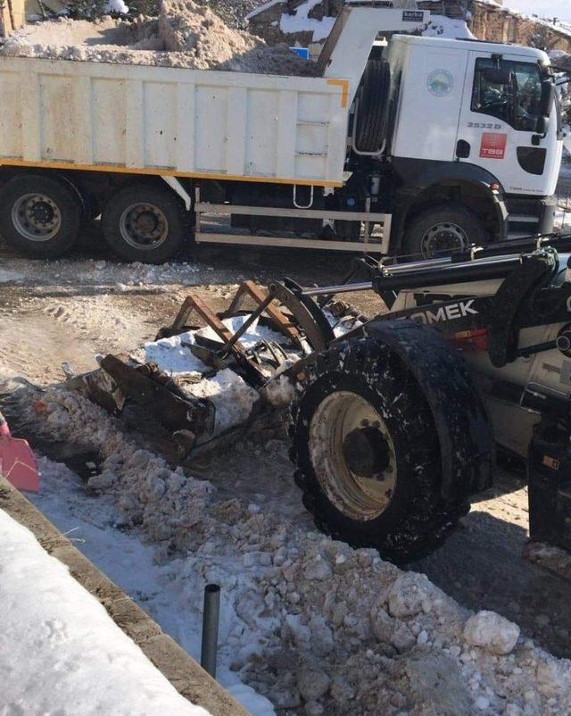 Aydıntepe Belediyesinden kar mesaisi