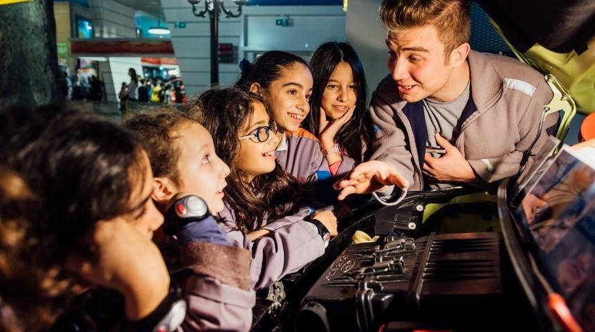 &Ccedil;ocuklara karne partisi