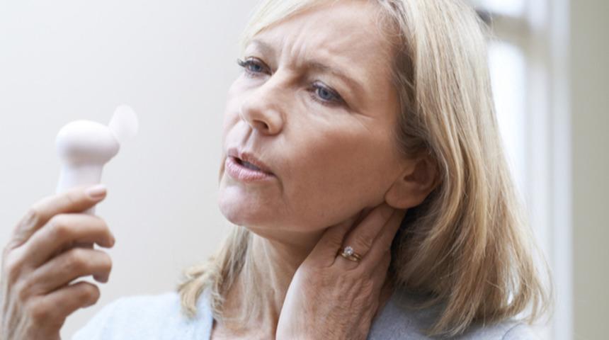 Menopoz ve geçiş döneminde kadınları neler bekliyor?