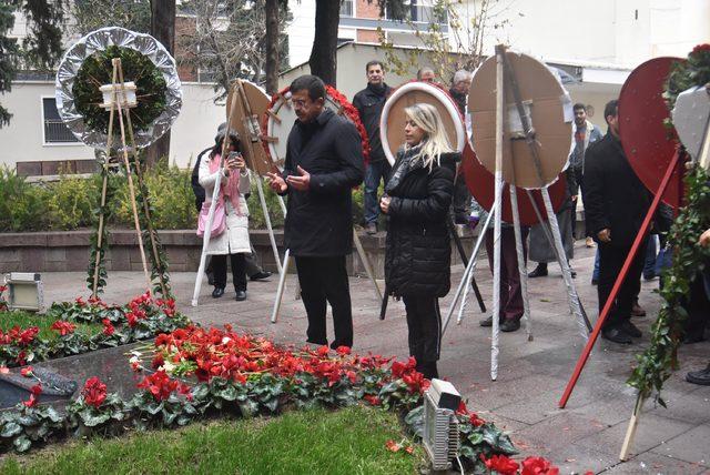 Zeybekci'den Zübeyde Hanım'ın kabrine ziyaret