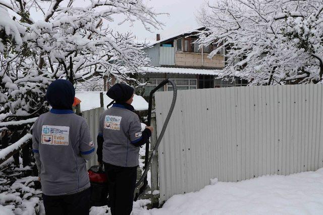 “Evde Bakım” karda da devam etti