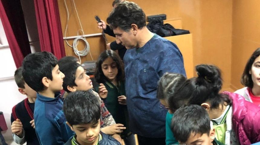 &Ouml;ğrencilere veterinerlik mesleği anlatıldı