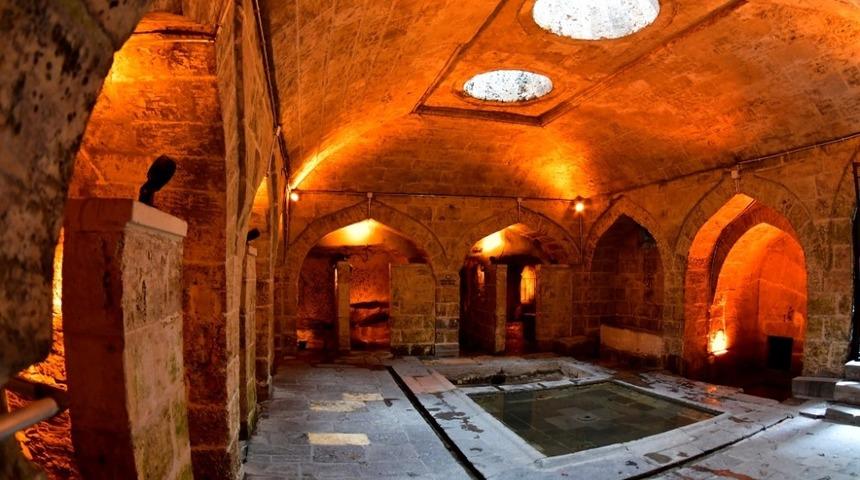 Gaziantep&rsquo;in kastelleri kitaplaştırıldı