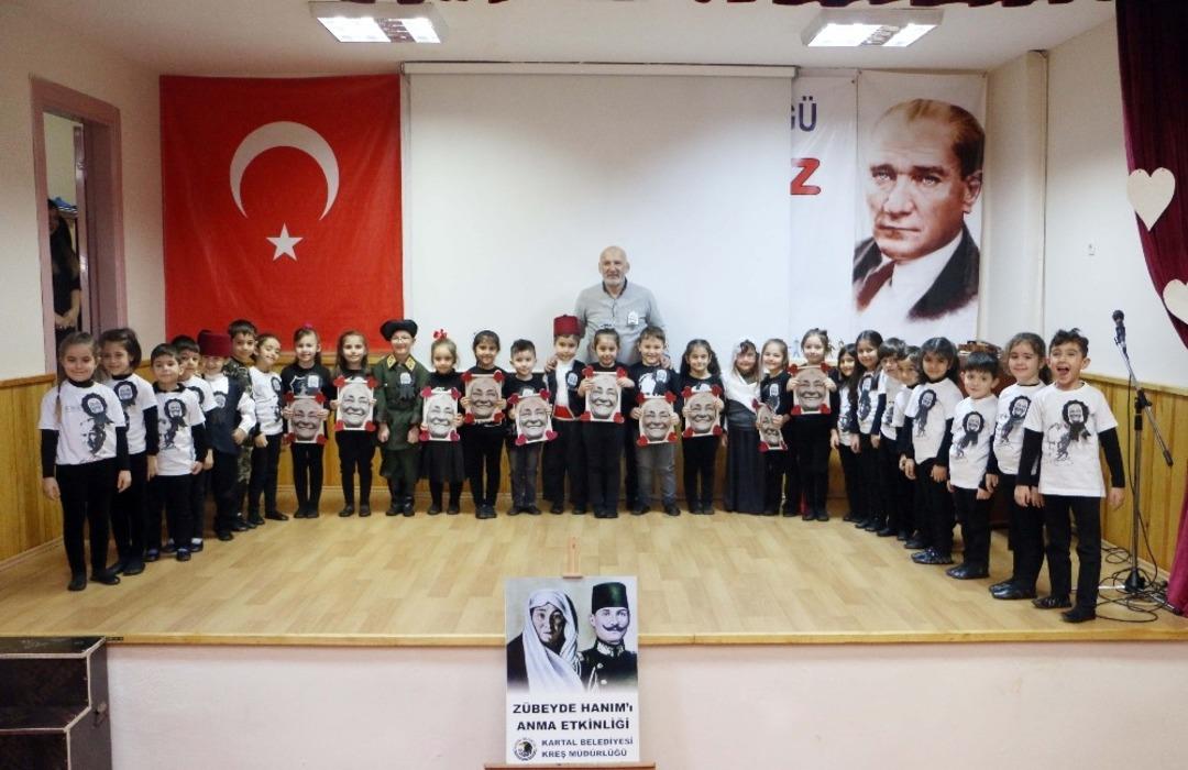 Kartallı minikler Atat&uuml;rk&rsquo;&uuml;n annesi Z&uuml;beyde Hanım&rsquo;ı andı