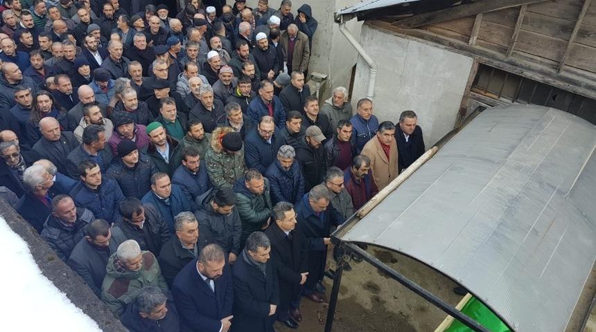 İYİ Parti Yomra Belediye Başkan Adayı Bıyık&rsquo;ın acı g&uuml;n&uuml;