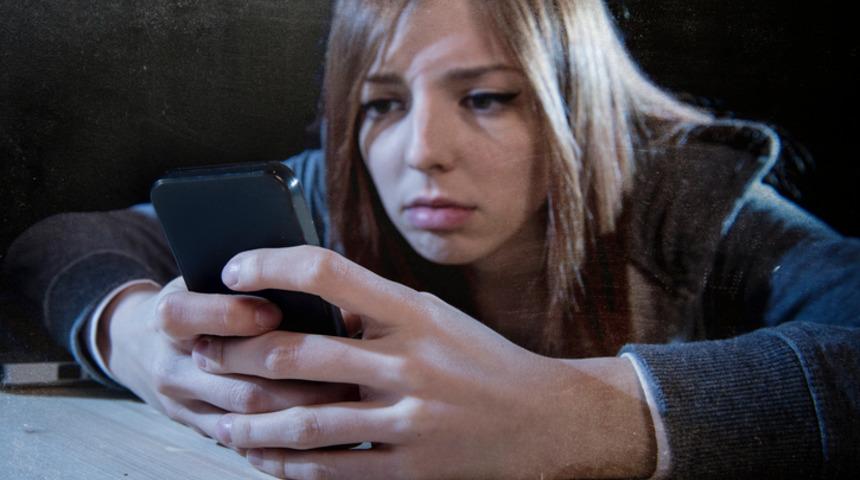 'Stalk' yapmaktan hemen şimdi kurtulun!