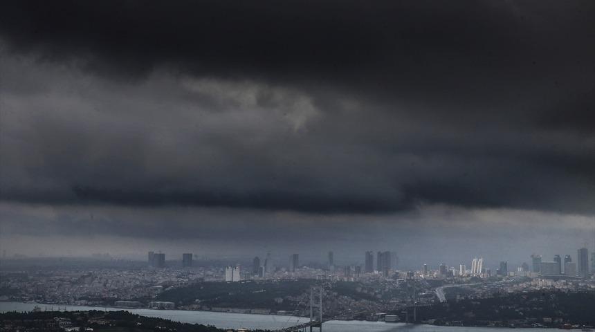 İstanbullular dikkat! Meteoroloji saat vererek uyardı 