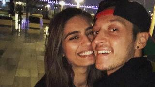  Amine Gülşe ve Mesut Özil nişanlandı