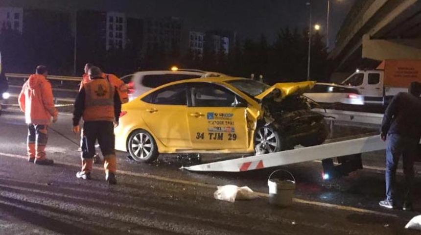 İstanbul'da korkunç kaza! Aracının içinde sıkışarak can verdi!